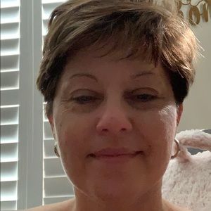 Meet your Posher, Denise